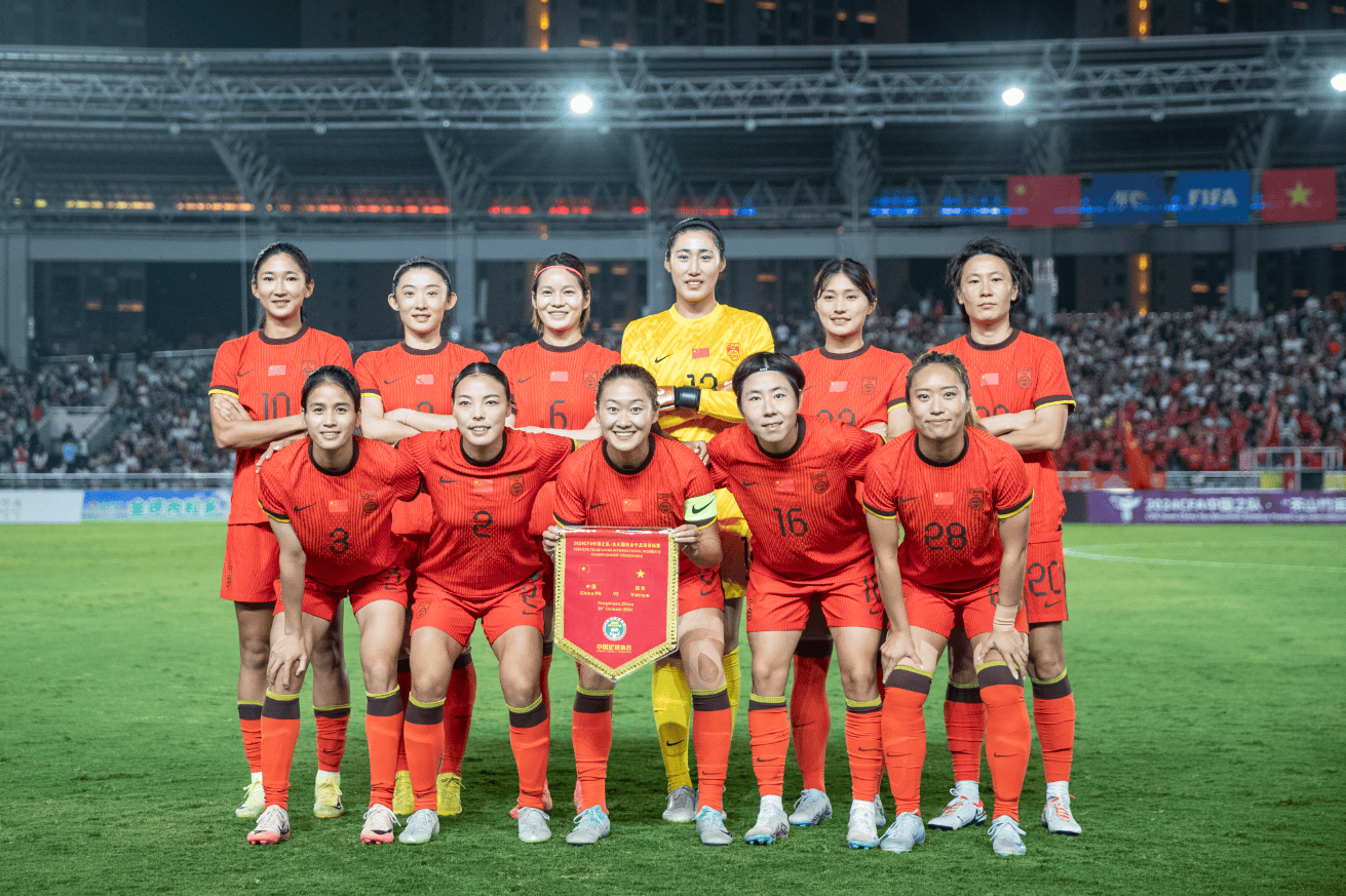 国家女足在比赛中表现出色，展示实力夺取胜利