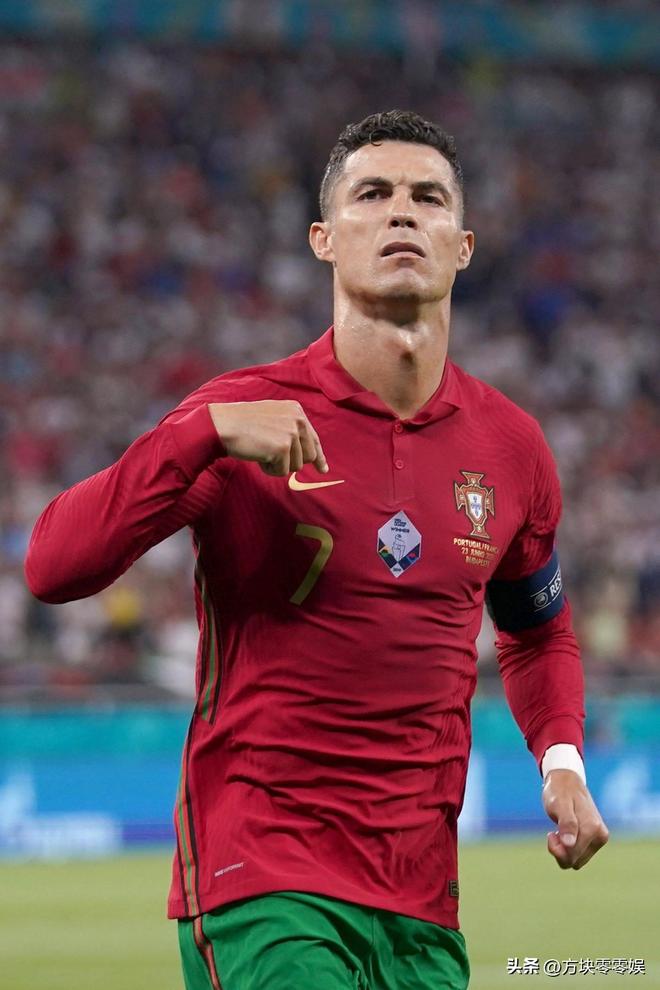  C罗重返赛场，险胜首场状态出色，塞尔维亚队观众沸腾！再创辉煌时刻