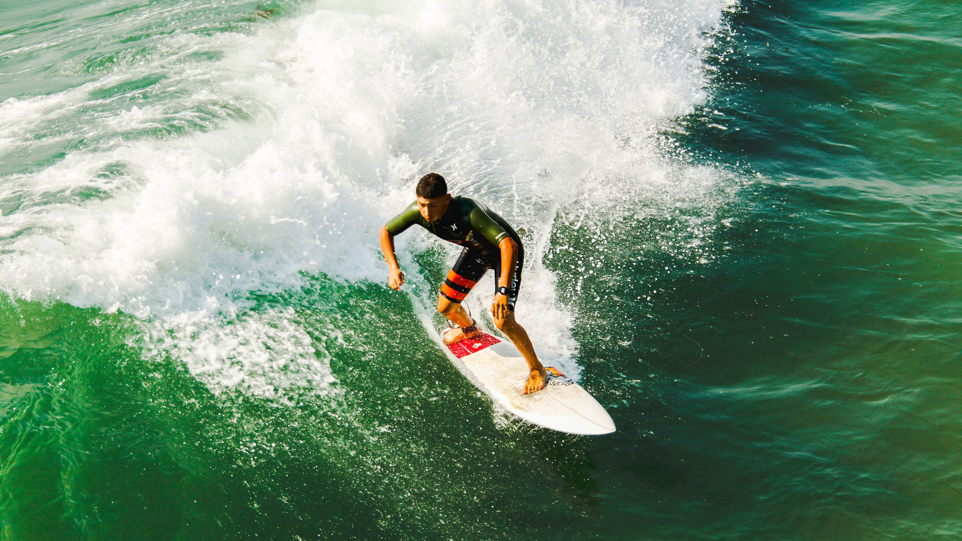 哈兰德官方宣布晋级下一阶段新规,利物浦引发争议!比赛高潮迭起